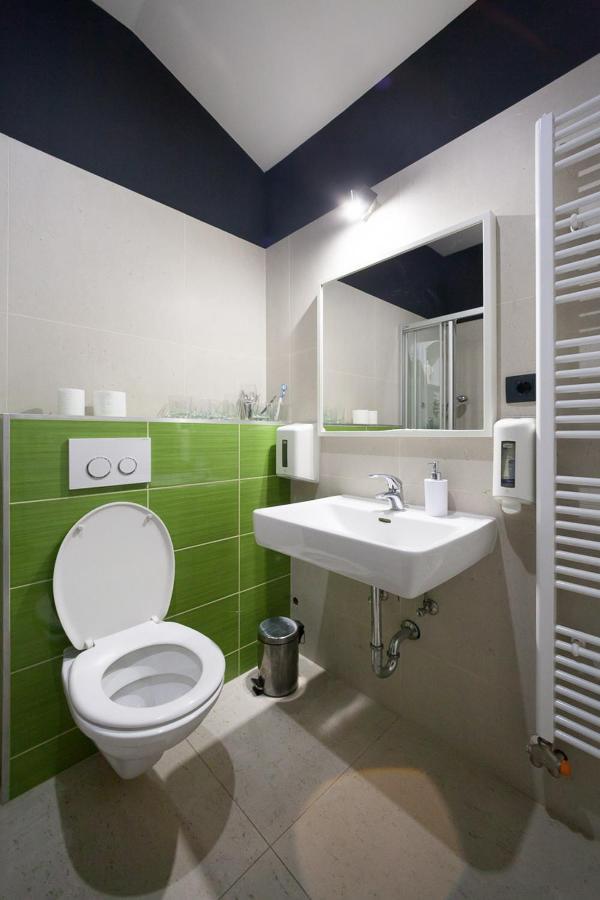 Centar W Otel Ösek Dış mekan fotoğraf