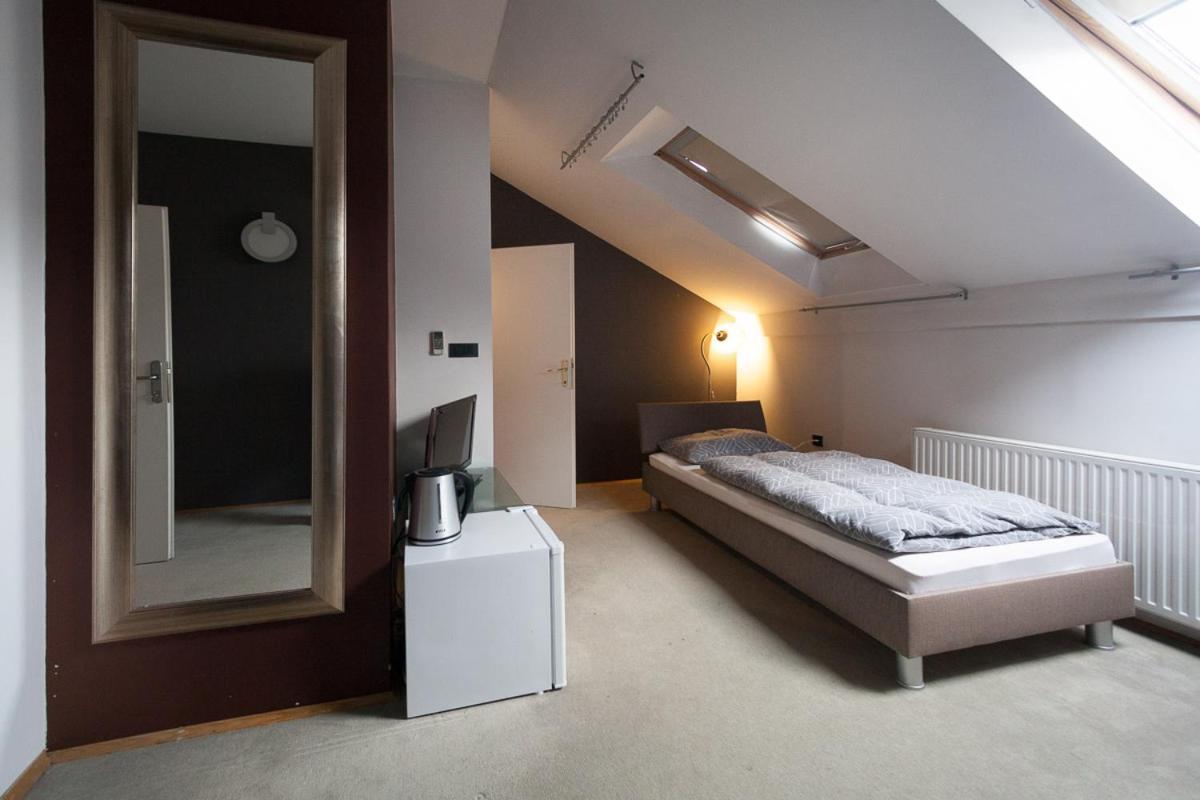 Centar W Otel Ösek Dış mekan fotoğraf
