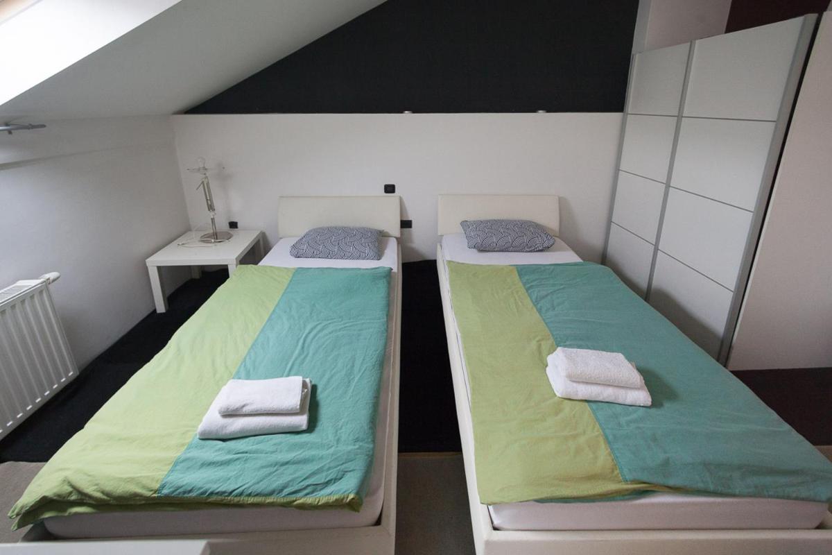 Centar W Otel Ösek Dış mekan fotoğraf